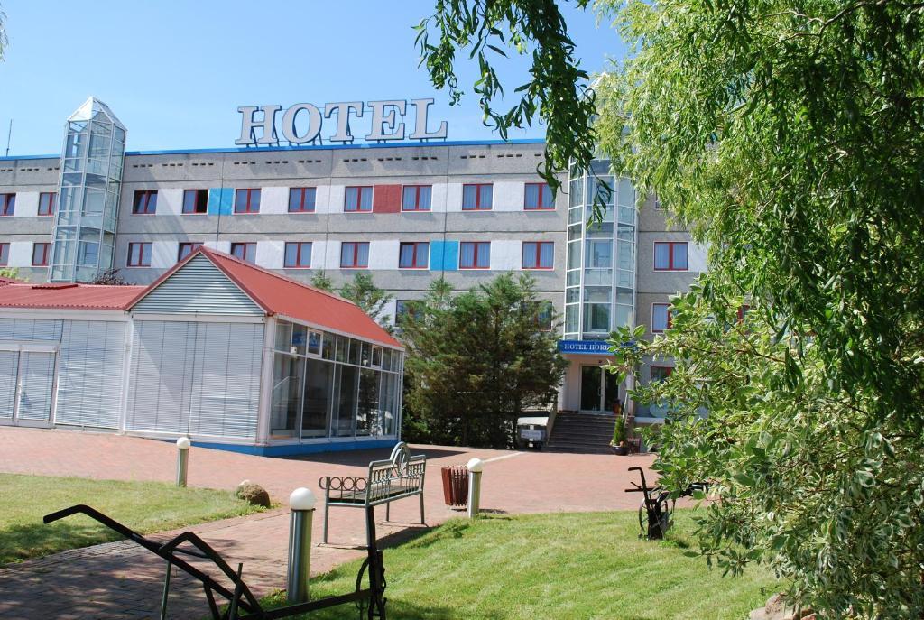 Hotel Horizont Gmbh Neubrandenburg Exterior photo