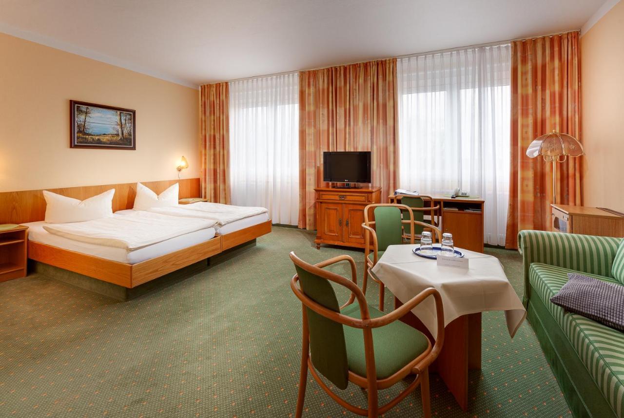 Hotel Horizont Gmbh Neubrandenburg Exterior photo