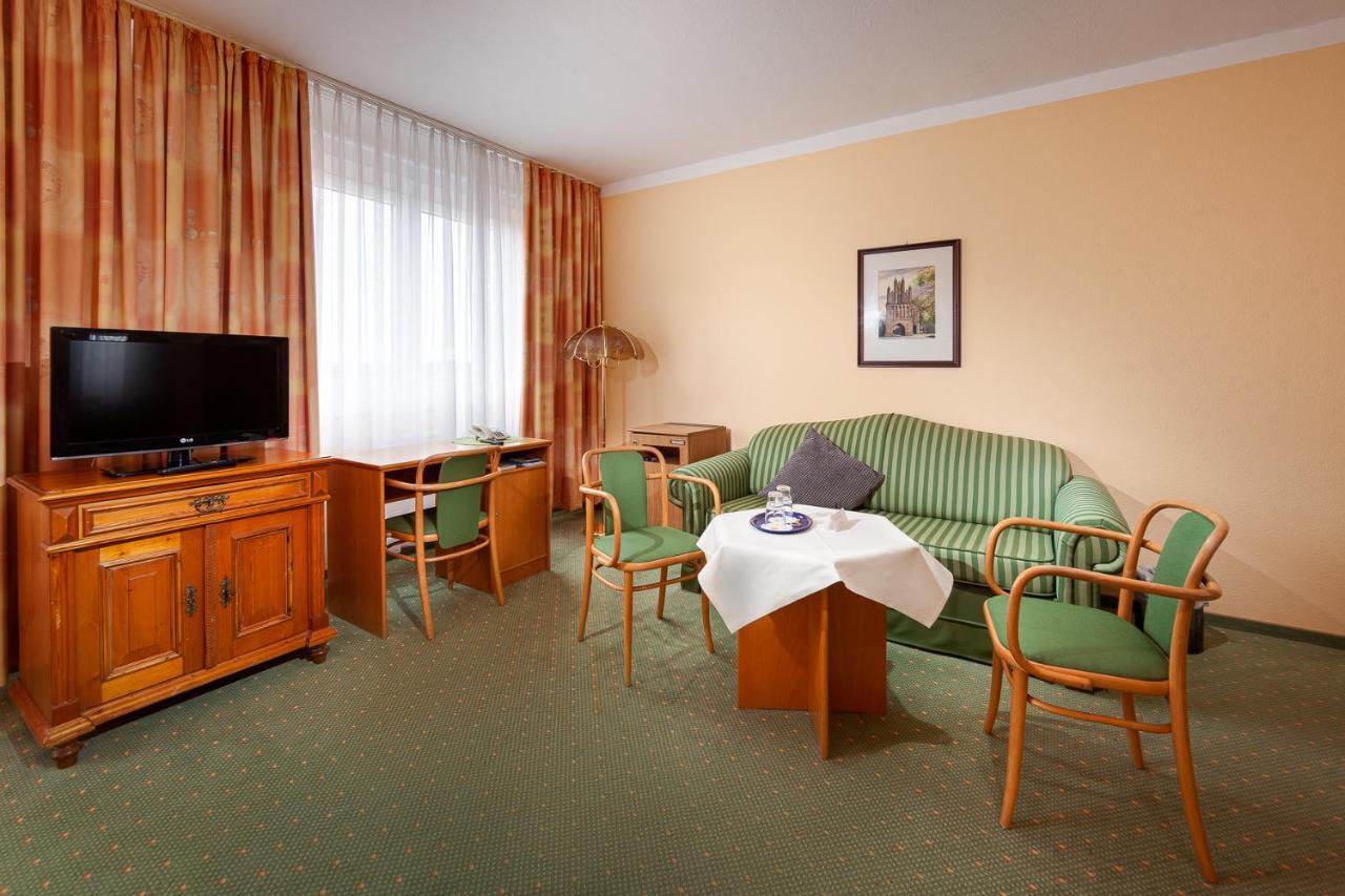 Hotel Horizont Gmbh Neubrandenburg Exterior photo